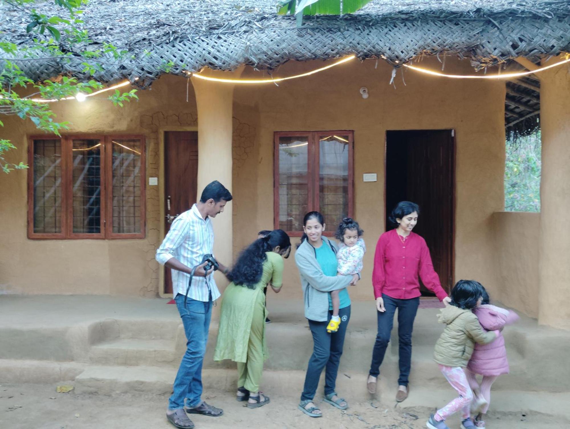 Cosmic Mud House Kanthalloor Exterior foto