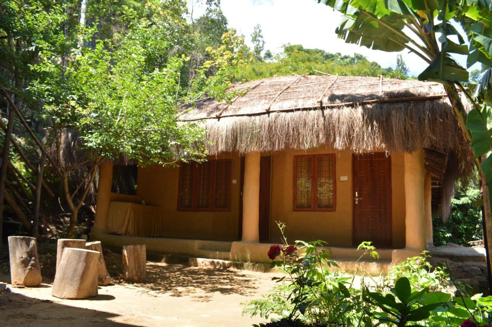 Cosmic Mud House Kanthalloor Exterior foto